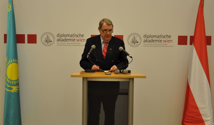 25 Jahre diplomatische Beziehungen
